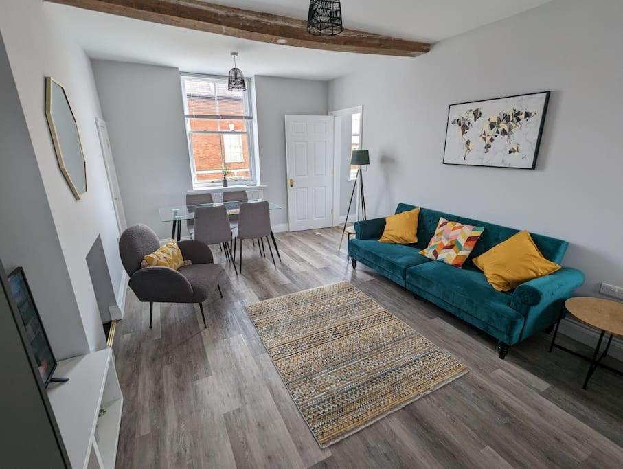 31 High Street - Modern & Stylish 2-Bed Apartment - Inc Parking Husbands Bosworth Екстер'єр фото